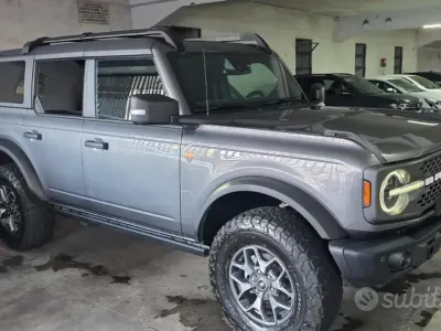 Nuova Ford Bronco 335 CV (246 kW) 2026 Grigio SUV