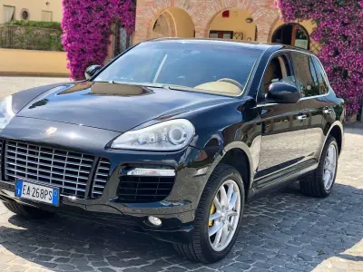 Usata Porsche Cayenne Turbo 250 CV (183 kW) 2004 Nero SUV