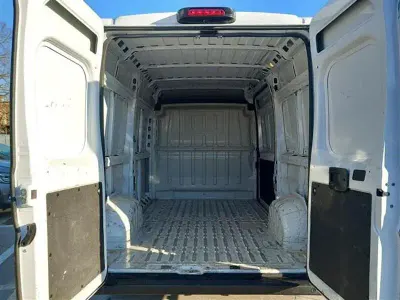 Usata Opel Movano Edition 140 CV (102 kW) 2023 Bianco Berlina