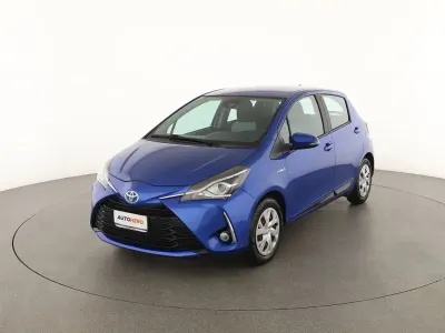 Usata Toyota Yaris Active 101 CV (74 kW) 2018 Blu Utilitaria
