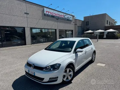 Usata VW Golf VII Comfortline 110 CV (80 kW) 2016 Bianco Berlina