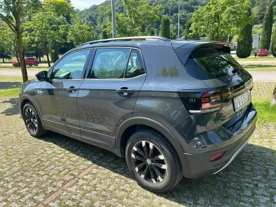 Usata VW T-Cross Style 95 CV (69 kW) 2019 Grigio SUV