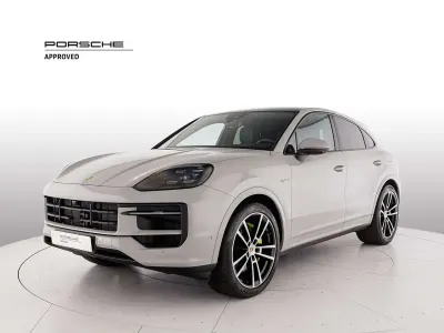 Usata Porsche Cayenne 470 CV (345 kW) 2024 Grigio SUV
