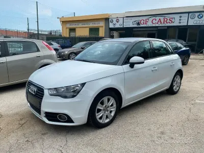 Usata Audi A1 Ambition 105 CV (77 kW) 2012 Bianco Utilitaria