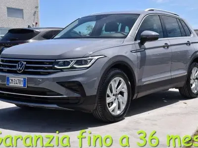Usata VW Tiguan Elegance 150 CV (110 kW) 2023 Grigio SUV