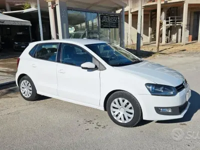 Usata VW Polo Comfortline 75 CV (55 kW) 2012 Bianco Utilitaria