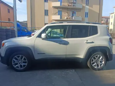 Usata Jeep Renegade Longitude 120 CV (88 kW) 2017 Bianco SUV