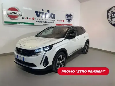 Begagnad Peugeot 3008 Allure 131 HK (96 kW) 2023 Vit SUV