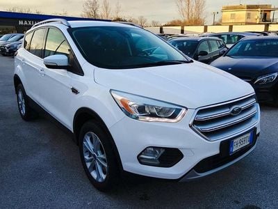 Bianco Usata 2017 Ford Kuga ST-Line SUV | 11.999 € (Buon prezzo)
