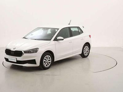 Bianco Usata 2023 Skoda Fabia Ambition Utilitaria | 11.990 € (Ottimo prezzo)