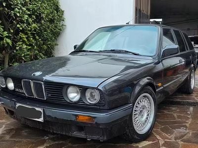 Usata BMW 320 129 CV (94 kW) 1989 Nero Station wagon