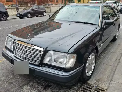 Usata Mercedes 200 122 CV (89 kW) 1991 Nero Coupé