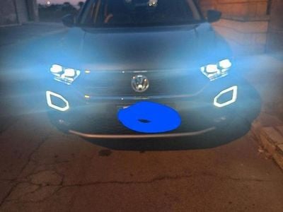 Usata VW T-Roc 150 CV (110 kW) 2020 Grigio SUV