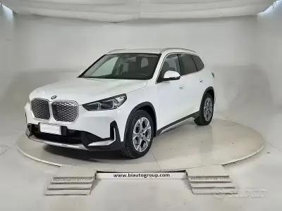 Usado BMW iX1 xLine 150 kW (204 CV) 2025 Blanco SUV