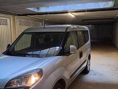 Usata Fiat Doblò Easy 105 CV (77 kW) 2019 Argento Monovolume