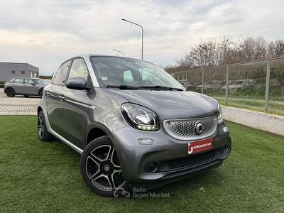 Usata Smart ForFour Passion 90 CV (66 kW) 2018 Grigio Utilitaria