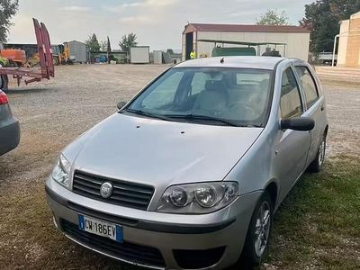 Usata Fiat Punto 69 CV (50 kW) 2005 Utilitaria