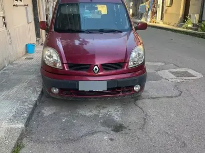 Usata Renault Kangoo 65 CV (47 kW) 2003 Monovolume