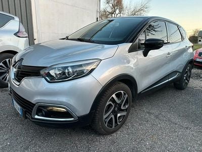 Usata Renault Captur Iconic 110 CV (80 kW) 2016 Argento SUV