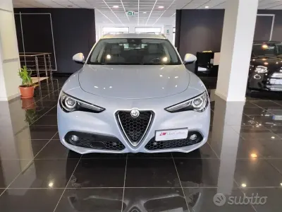 Käytetty Alfa Romeo Stelvio 190 HP (139 kW) 2021 Valkoinen Katumaasturi