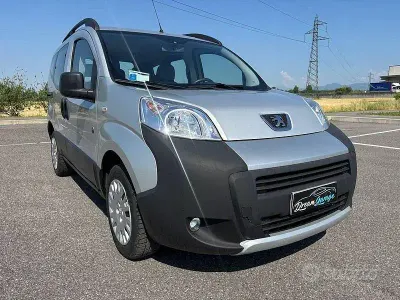 Usata Peugeot Bipper 75 CV (55 kW) 2013 Grigio Monovolume