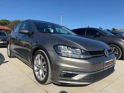 Usata VW Golf VII Comfortline 110 CV (80 kW) 2016 Marrone Berlina
