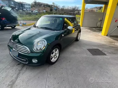 Begagnad Mini Cooper 90 HK (66 kW) 2013 Grön Halvkombi