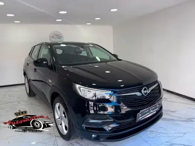 Usata Opel Grandland X Ultimate 131 CV (96 kW) 2019 Nero SUV