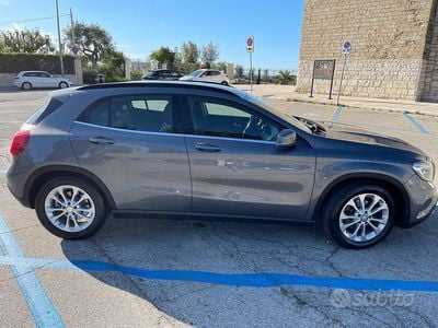 Usata Mercedes GLA200 136 CV (100 kW) 2014 Grigio SUV