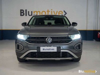 Usata VW T-Roc R-line 110 CV (80 kW) 2024 Grigio SUV