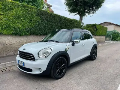 Usata Mini Cooper D Countryman 111 CV (81 kW) 2013 Bianco SUV