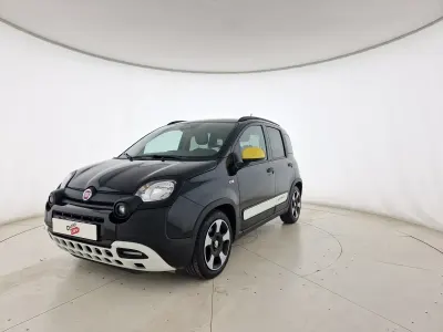 Usata Fiat Panda Cross Cross 70 CV (51 kW) 2025 Nero metallizzato Utilitaria