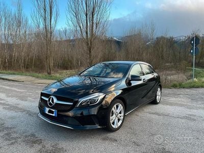Usata Mercedes A180 Urban 109 CV (80 kW) 2017 Nero Berlina