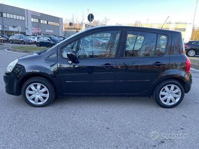 Nero Usata 2010 Renault Modus Dynamique Monovolume | 5900 € (Molto cara)