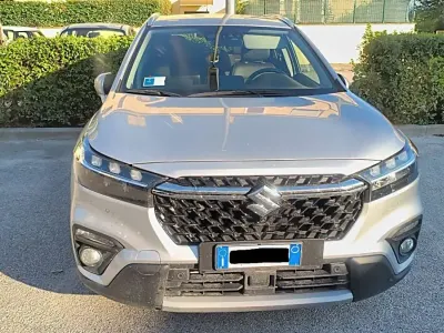 Usata Suzuki SX4 S-Cross 129 CV (94 kW) 2022 Argento SUV