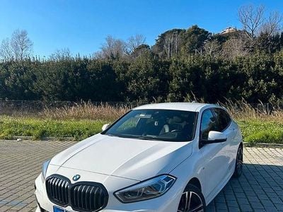 Usata BMW 116 M Sport 116 CV (85 kW) 2023 Bianco Utilitaria