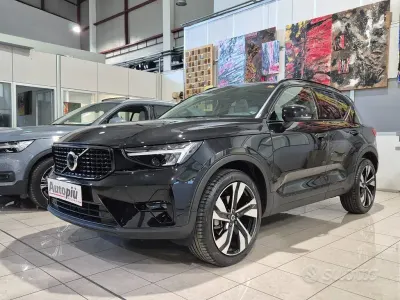 Gebraucht Volvo XC40 Ultra 163 PS (119 kW) 2024 Schwarz SUV
