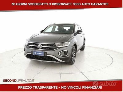 Usata VW T-Roc Style 110 CV (80 kW) 2023 Grigio SUV