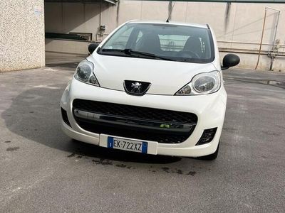 usata Peugeot 107 autocarro