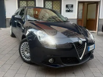Brugt Alfa Romeo Giulietta Super 120 HK (88 kW) 2018 Blå Hatchback