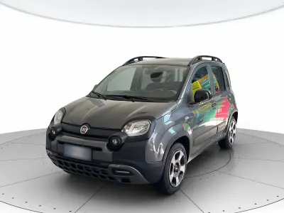 Usata Fiat Panda Cross Cross 70 CV (51 kW) 2022 Grigio maestro Utilitaria