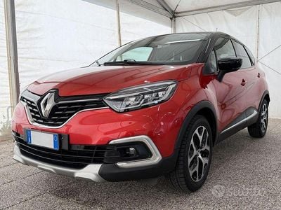 Usata Renault Captur Intens 110 CV (80 kW) 2017 Rosso SUV