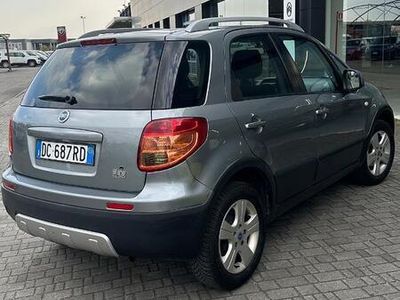 Usata Fiat Sedici 107 CV (78 kW) 2006 Grigio SUV