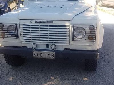 Usado Land Rover Defender 90 CV (66 kW) 1985 Blanco SUV