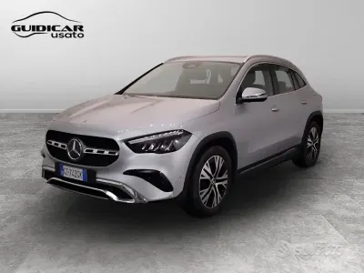 Usata Mercedes GLA180 Advanced 116 CV (85 kW) 2025 Argento SUV