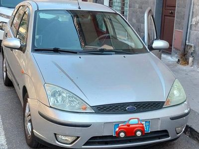 Usata Ford Focus 100 CV (73 kW) 2004 Grigio Berlina