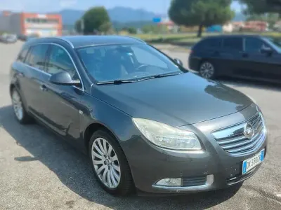 Usata Opel Insignia Cosmo 160 CV (117 kW) 2009 Grigio Station wagon
