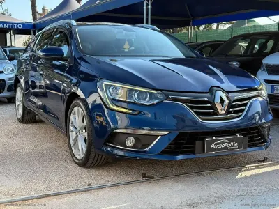 Usata Renault Mégane GrandTour 116 CV (85 kW) 2019 Blu Station wagon