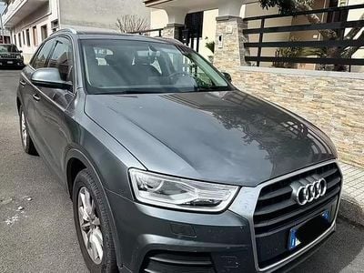 Usata Audi Q3 Comfort 120 CV (88 kW) 2015 Grigio SUV
