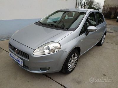 Usata Fiat Grande Punto Dynamic 77 CV (56 kW) 2009 Grigio Utilitaria